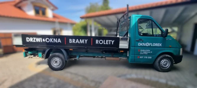 oklejanie samochodu, folia wylewana, oklejanie reklamowe Andrychów