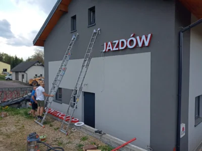logo 3D, reklama 3D, logo przestrzenne Andrychów, litery 3D, reklama outdoor, montaż reklamy Andrychów