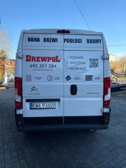 oklejanie samochodu, folia wylewana, oklejanie reklamowe Andrychów