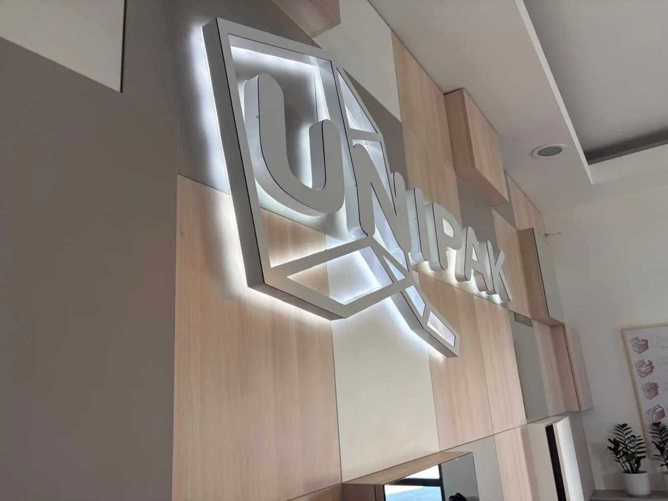 logo Andrychów, reklama Andrychów, agencja reklamy Andrychów, szyld Andrychów, Szyld podświetlany, litery przestrzenne Andrychów, logo 3D Andrychów
